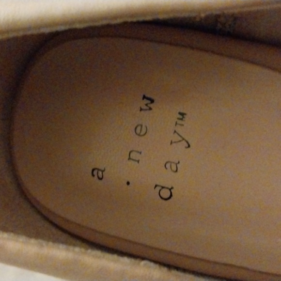 Women's shoes - Picture 3 of 4